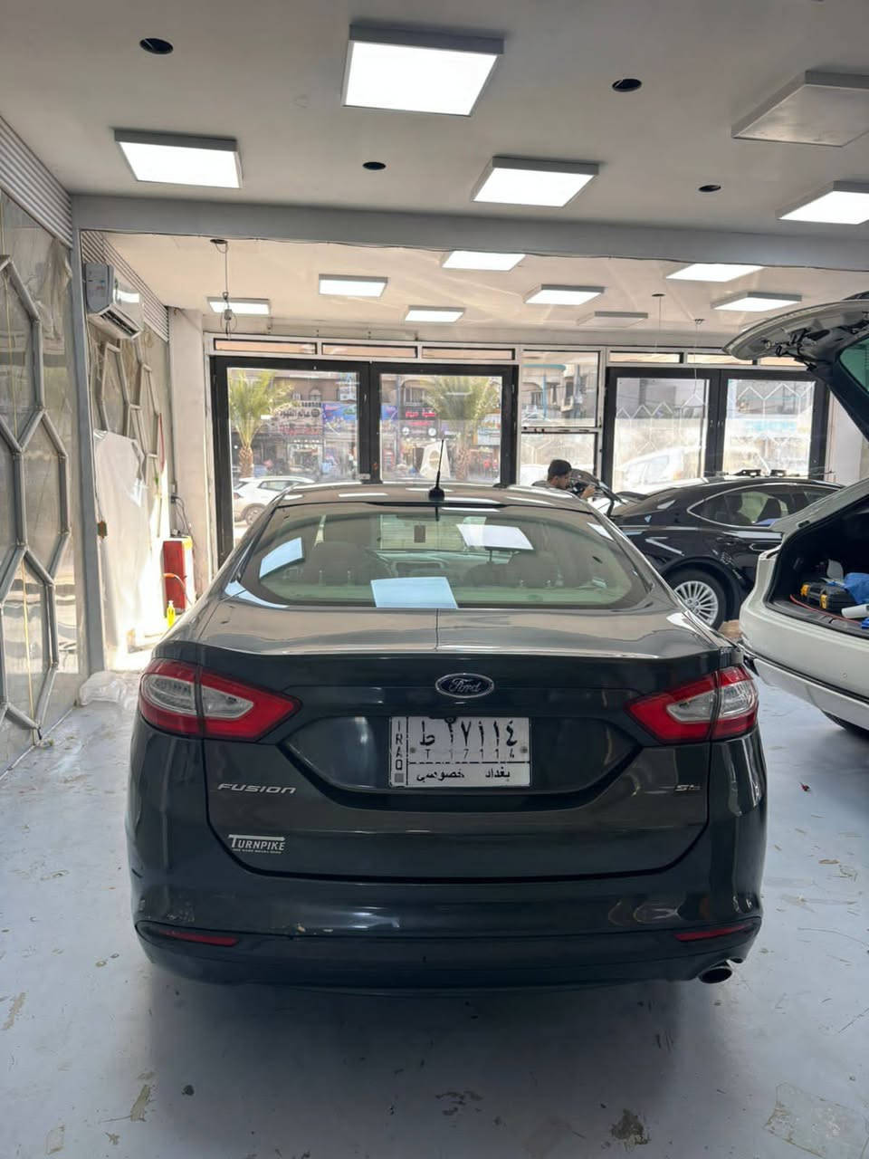 اعادة نشر بسبب وعد غير موفق
فورد فيوجن 2015
مكينة 2,500 تنفس طبيعي
بجم كبس  
محرك وكير بحالة جيدة جدا 
تبريد كلش زين  الحمدلله
مواصفات  السيارة SE معروفه
 حادث السيارة جانبي جاملغ وباب العكس السايق 
وصور الحادث مرفقة بلمنشور حادث سطحي
السيارة بيها ملاحظات صراحه يحتاجلها ترتيبات بسيطة جداً السياره عندي وجانيها صارلي هوايه والحمدلله والشكر متفشل
السيارة بدون دواخل ايرباك مطاك بلادي
السعر 107$ وبيها مجال  تفيد الجناية
تاخذ السياره سونار وين ميعجبك يلى نسوي مكاتبه تحويل بنفس الدقيقه تحجز مروري واديرلك السيارة
*********** واتساب
*********** اتصال
