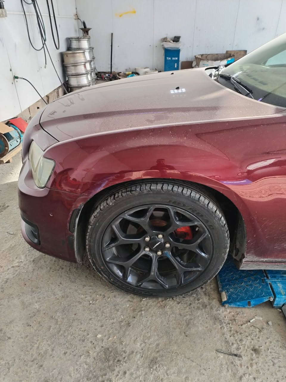 سلام عليكم ويل وتايرات تخم جديد اوباما عنكبوت ويل جدد واصلي  وحجم 20   / ***********
الويل كفاله 
الشراي يخابر وبخدمتكم

