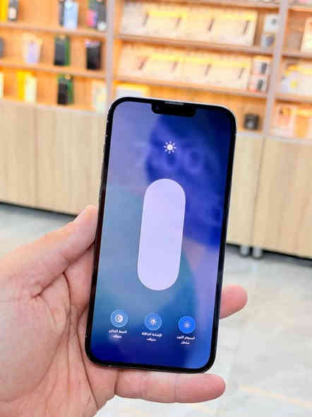 ايفون 13 برو ماكس ذاكره 256 بطاريه 85 يعني جديد نضافه ميه بل ميه خيال مال زلغ مابي كامل ملحقاته وتر بروف فحص حاسبه كله نورمال يعني ممبدل بي شي شرط تفحص بالوكاله نموذج M الأصلي ✌️
لون مميز  متوفر توصيل بشروط اوليه و تاخذه ضمان 5 ايام اي مشكله او عطل من المركز 
السعر 400 الف بي مجال
العنوان كركوك شارع الجمهورية يم جامع المكه 
تواصل وتساب ***********
