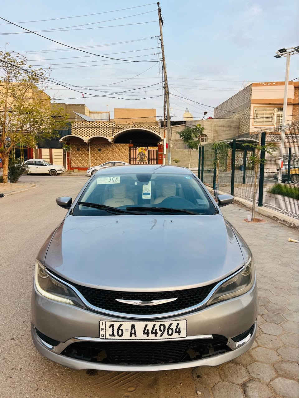 السلام عليكم 
للبيع سي200 
موديل 2015 
محرك 2400 رقم قادسيه بسمي 
- مواصفات السيارة 
- شفتات ستيرن
-دواخل ابيض ملكي
- لد امامي
- كشنات تدفئة
- بصمة تشغيل
- بصمة ابواب
- بصمة جنطة
- مانع انزلاق
- تحكم استيرن
- شاشة صغيرة
- وباقي المواصفات
السعر 98وبيها مجال قليل
سنوية لـ 2030 بسمي 
حادث السيار جاملغ وبنيد وباب بدون اي دواخل يعني3 قطع حادث السيارة هواي نظيفة واجمل من الصور
المكان النجف قرب مطعم الخيمه 
*********** النجف, العراق
