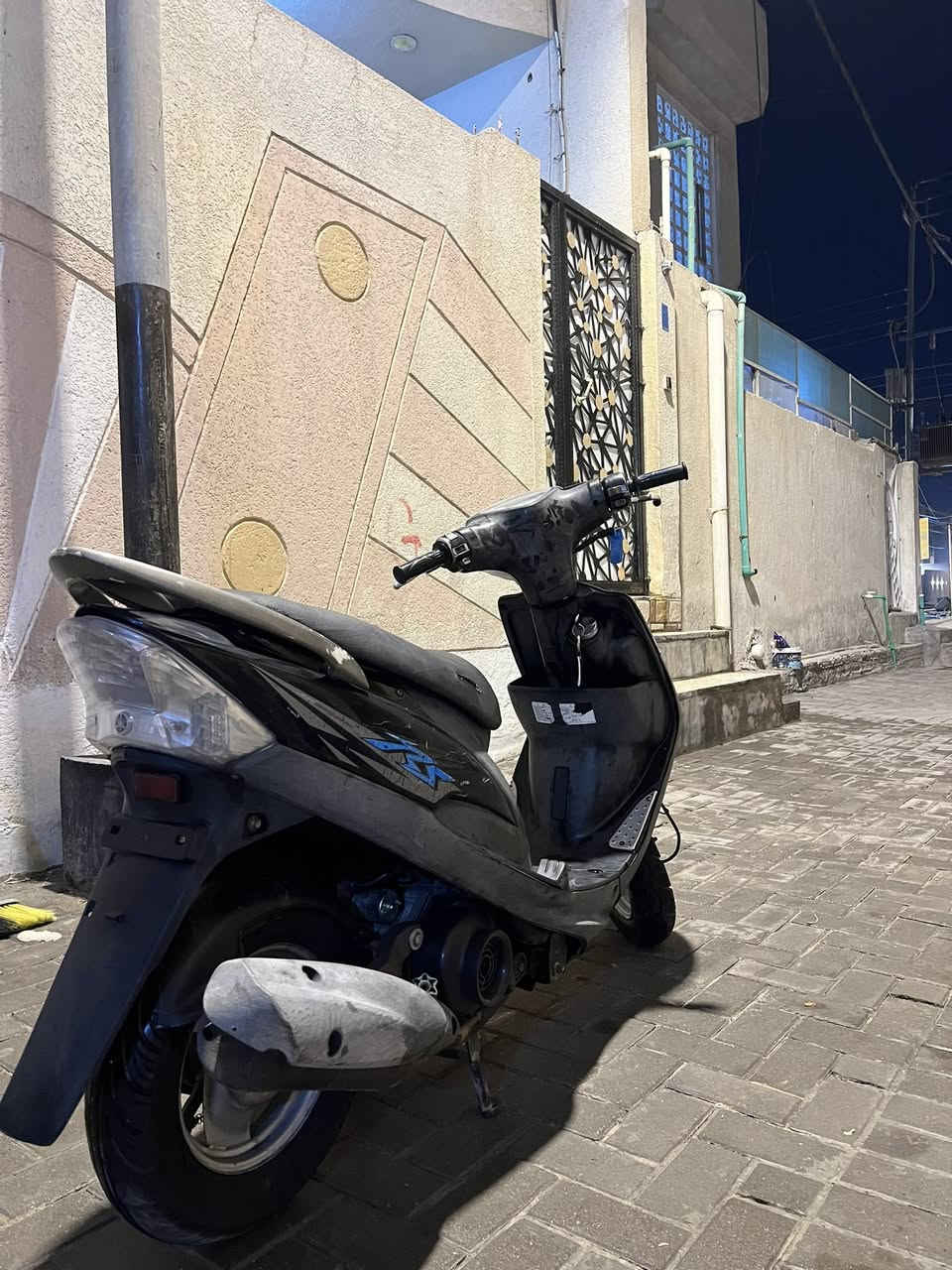 ماكس عدله ملاح فول مامفتوحه وكلها بلاديه قطعه تجاري مابيها اكفلها من الفتح والسرقه مكاني بصره جمهوريه ***********
