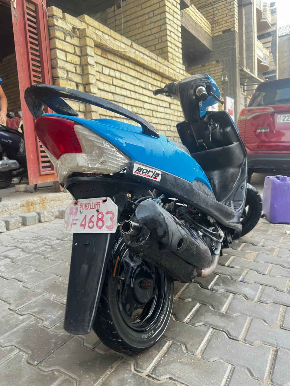 السلام عليكم
ماكس عدله مكينتها 55 الدراجه نكره سلف بكل وكت السلف مالتها رياضي جديد الكابريتر جديد جوزه جديده وتقفل ستيرن ومكفوله من السرقه قبغ هندر جديد والكفرات شوفت عينكم نضيفه الدراجه بس قايشها تعبان ويرادلها ترتيب بسيط السعر 450 وبيها مجال مكاني بغداد الاعظميه ***********
