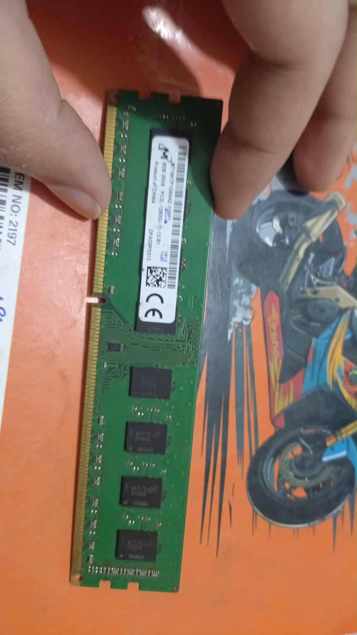 سلام عليكم 

كيس فقط 
معالج i5 4430
رام 16 من Kingston + رام 8 ( تصير 3 قطع رام )
تخزين 500hhd +128 ssd 
باور 290 
و كارت شاشة rx 580 8gb ( فيه مشكلة حرارة ) 

شكد تنطوني بيهة ؟


**إذا كنت صاحب هذا الإعلان وتريد حذفه لأي سبب، رجاءا أرسل رسالة إلى الدعم الفني**