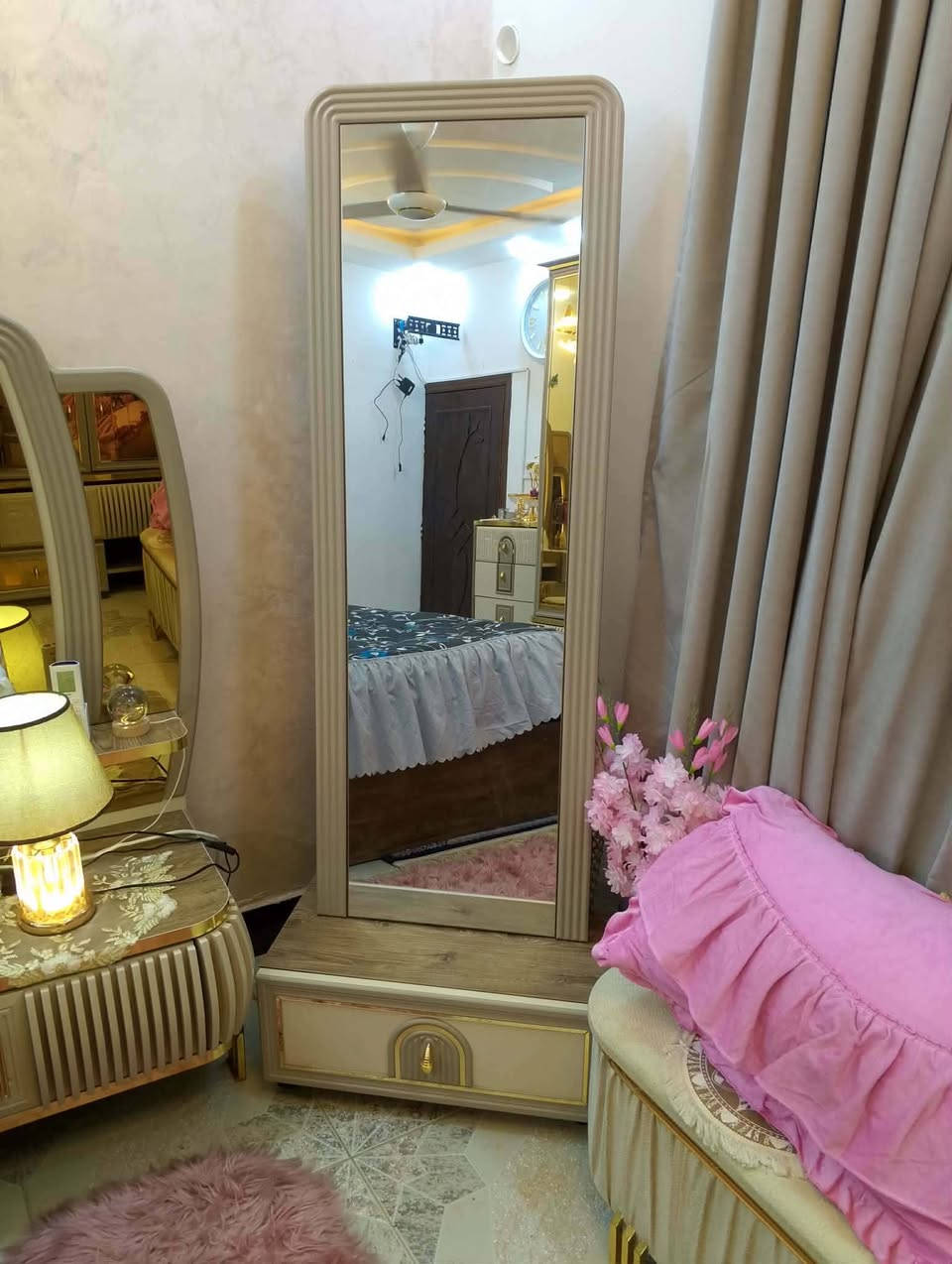 غرفه جديده لوك بمليون ونص  قفل بيع مستعجل عدهم سفر


**إذا كنت صاحب هذا الإعلان وتريد حذفه لأي سبب، رجاءا أرسل رسالة إلى الدعم الفني**