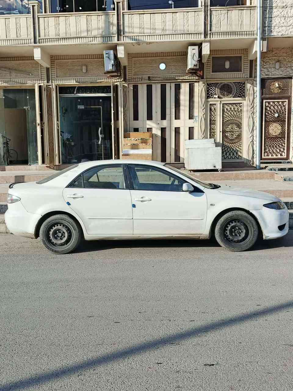 السلام عليكم سيارة مازدا زوم رقم نينوى انكليزي قبل يومين ستلمت الوحات والسنويه الموديل 2006صبغ عام جماليه مكانت معجون بدون دواخل كير توماتيك محرك اثر صرف داخل نضيف طخم جديد تايات جديده كهربايت كله شغله شاشه سماعات سستم كامل السعر 58 وبيها مجال الاستفسار ***********/***********
