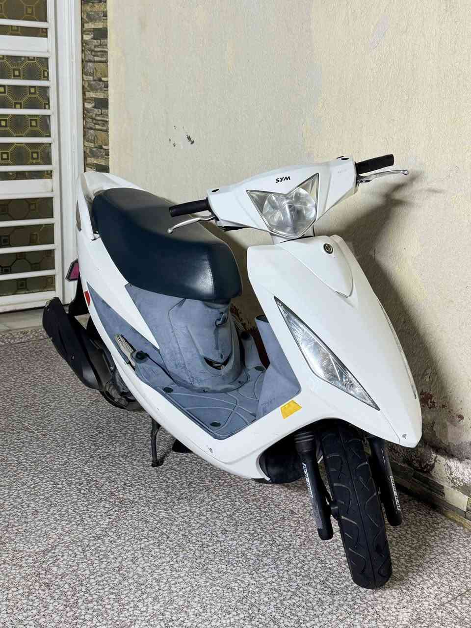 سيام ياباني 2015
مكينه 150cc
4ولف 
دراجه صارله سبوعين من طالعه من الرمبه على الوضع البلادي 
كفاله عامه من كلشي السعر خاص العنوان قضاء الرفاعي


**إذا كنت صاحب هذا الإعلان وتريد حذفه لأي سبب، رجاءا أرسل رسالة إلى الدعم الفني**