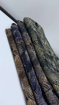 قماش كشمير • دبل صبغ • مترين ونص