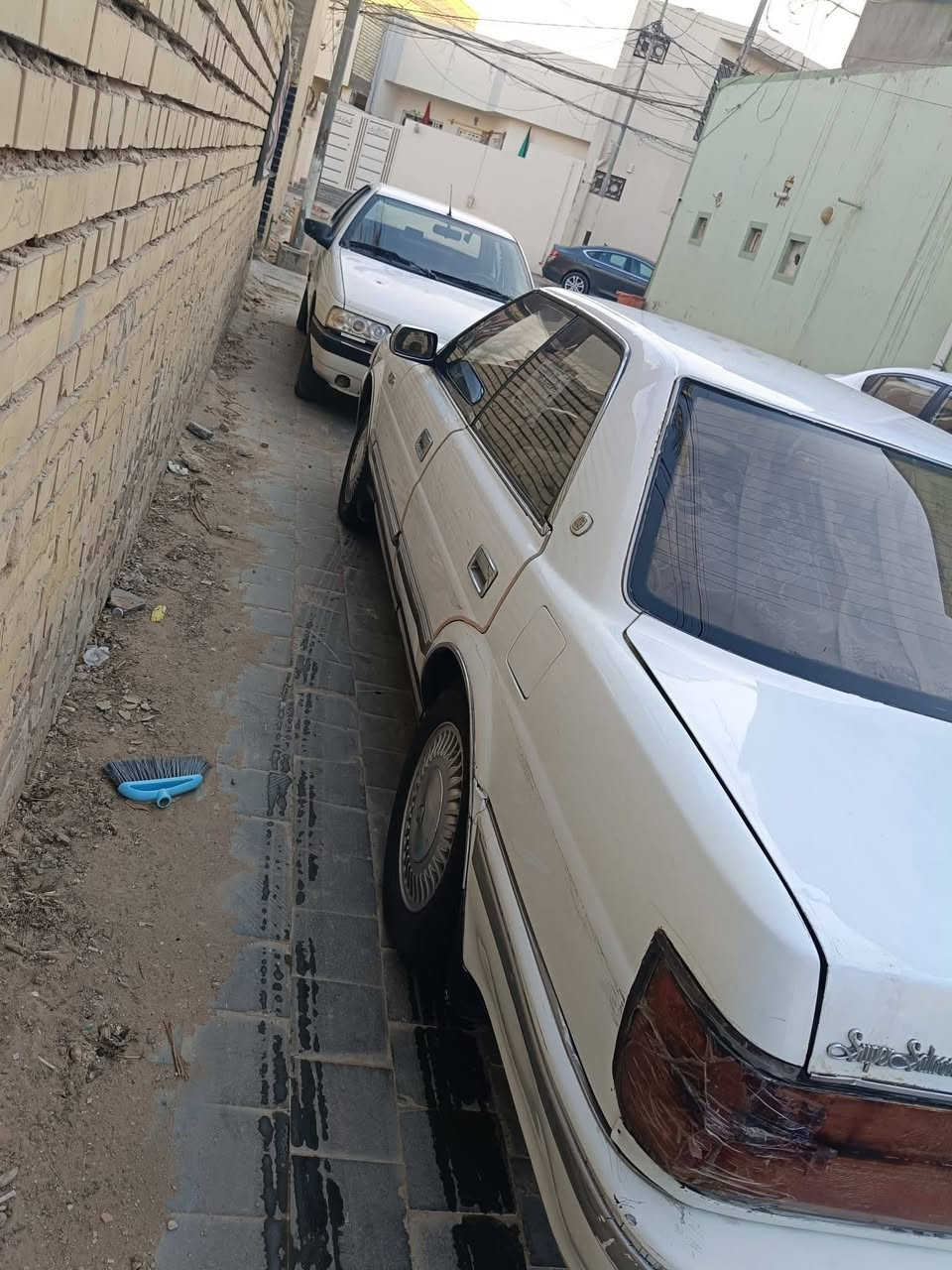 السلام عليكم هارتوب موديل 91 مكفول من الكص ونقل الجثه وحتى من الصبغ تجي وتفحص السياره حلوه بديها جديد كير محرك خير من الله حداديه تعبانه تبريد ميشتغل السياره يرادلهى ترتيب السعر 46وبيها مجال  معروف مكان السياره  نجف ***********
