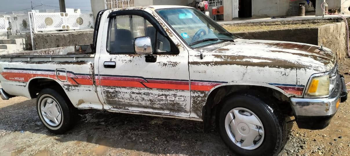 بيكم موديل ٩٠ رقم صلاح الدين اجنبي مكينه شرط كير ٥ نمره شرط اكسن شرط شاصي شرط صبغ شركه شرط لابيه صبغ ولا معجون دوشمه جديده صدر معمر طخم تاير جديد وايرمنيا شرط كلها شقاله سياره حيل نضيفه وجاهزه للشقل السعر ٥٥ ورقه العنوان زمار رقم الجوال ***********.    ***********

