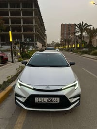 كورلا 2025 Sفول مواصفات كشن كهرباء داخل أحمر ماشيه 17 الف بيها bDR بجا...