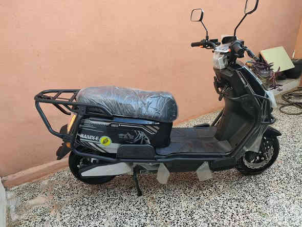 ماطور شحن رانيكس جديد مستخدم 20يوم ماطور جديد فول مواصفات وكلو شغال سبب البيع متوازي على فلوس 
الشراي يتصل عل رقم او يراسلني الرقم بي واتس اب السعر 
825 وبي مجال ماطور فول مفول 

‏‪0775 717 9785‬‏
