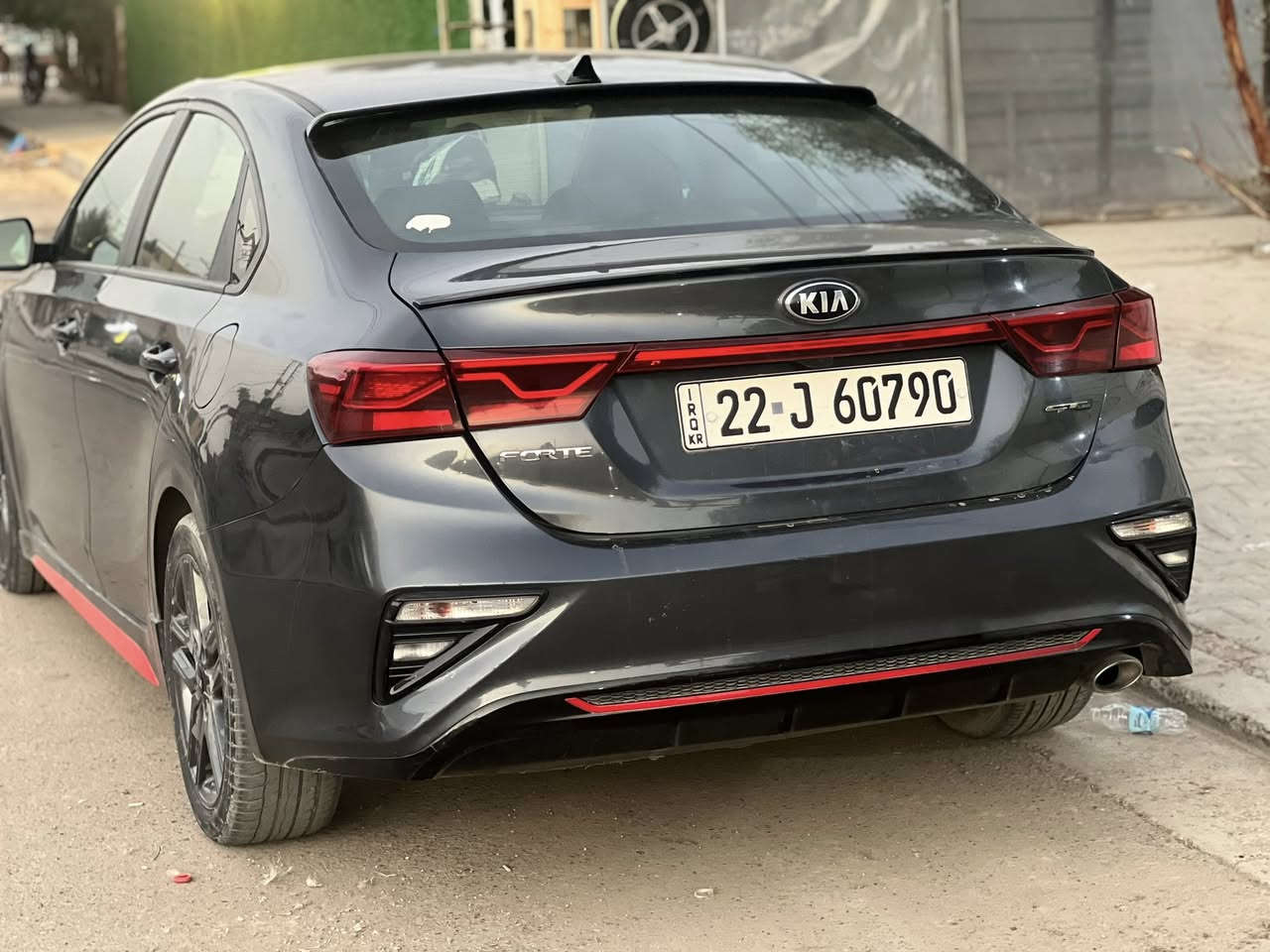 السلام عليكم كيه فورتي
مديل ٢٠٢٠ فولً مواصفات عدا الفتحه 

رقم أربيل تحويل ثاني يوم هزه ورقم جديد

السياره حادثها باب خلفي مبدلات بايتين السياره  كلش جديده 

السعر ١٤٥ وبيها مجال للطيبين اتصل وبيك خير ودلل 

***********
