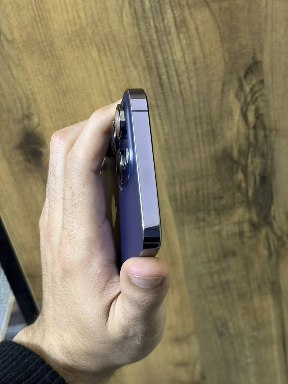 ايفون 14 برو ماكس بطاريه 88 بلاديه ذاكره 512 شرق اوسط الجهاز مال بيت انطي بلجهاز ضمان شكد ماتريد لا مفتوح ولا مصلح ولا بي شخط جهاز كلش نضيف انطي وياه كيبل الشحن الاصلي مالته وانطي راس شحن اصلي هم يعني تأخذ شاحنه كامله سعره قفل قفل 950 مكاني بغداد مدينه الصدر ***********
