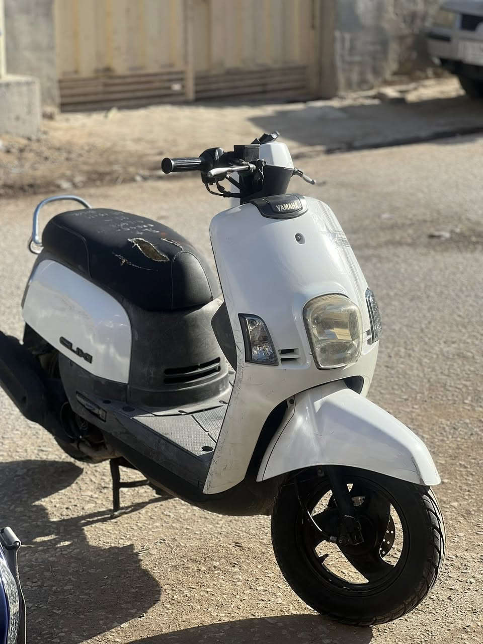 من رخصت الادمن بوليس نوزل وكاله حاويه منزلها من معرض الحمداني بسمي وصل المعرض بسمي مستعجل ع البيعه صار شهرين من اخذتها الي شراي يتصل***********
