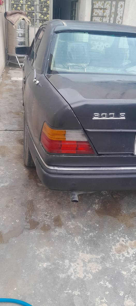 السلام عليك سيارة مرسيدس 91 ومراوس ام ابيع سعر 32 وبيها مجال عنوان ديالى قضاء المقداديه  ***********
