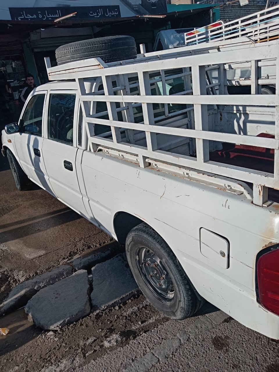 السلام عليكم
بيك اب تاتا
موديل ٢٠٠٠
محور مكينة تيوتا جمرة شرط بالجيس ٢٠٠٣
كير محور اوتماتيك بطه
دوشمة جديدة
تخم تاير قبل شهر شديته +سبير
سيارة كفاله كير ومكينة واكسل.
بيها خياسات يرادلها شغلات بسيطة
سيارة باسمي رقم نجف مشروع وطني 
سعر ٥٠ وبيها مجال
مرواس إذا اكو كيه تك وحاضر للفرق
مكان بغداد ***********
