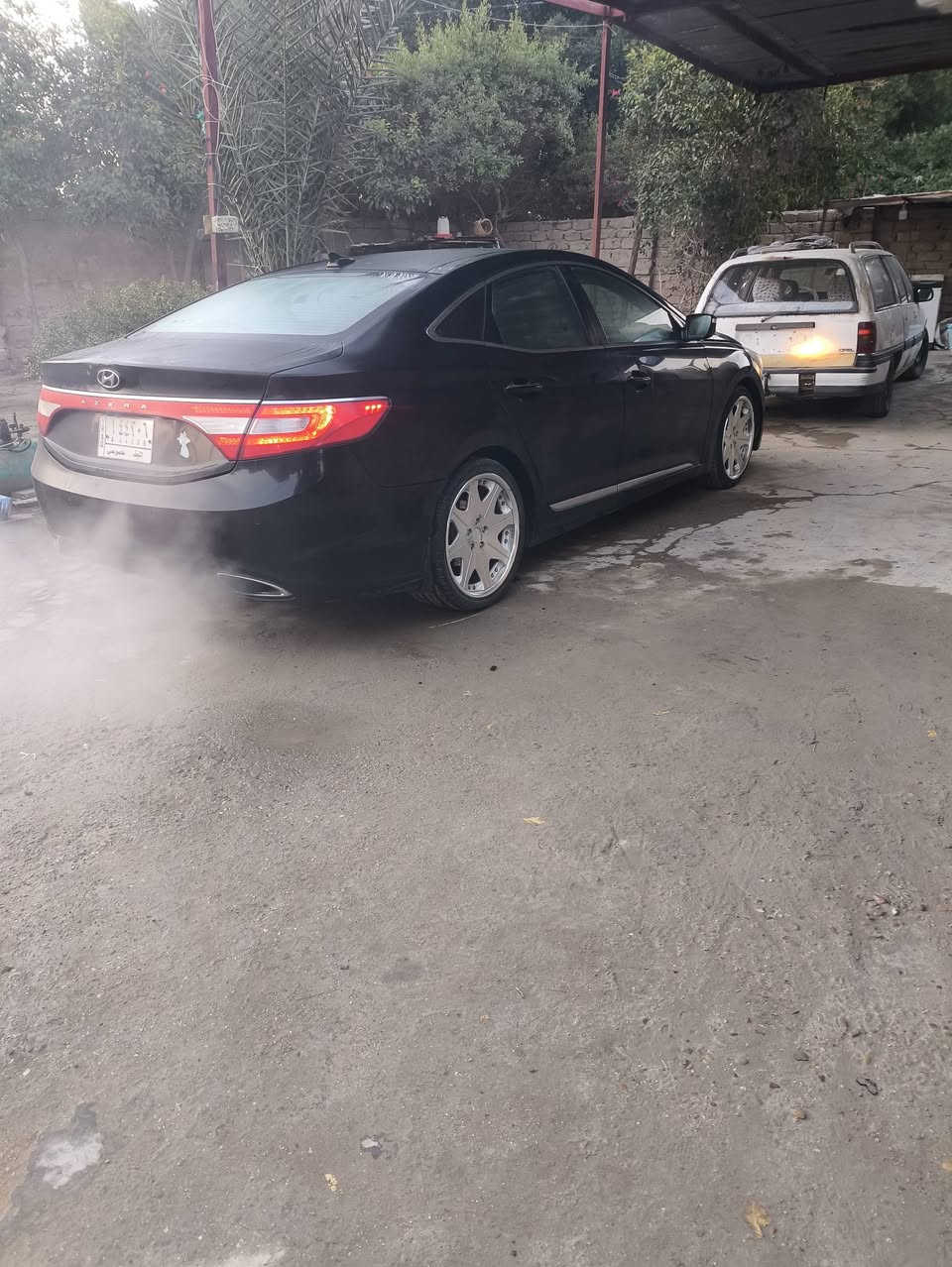 سلام عليكم للبيع ازيرا مديل ٢٠١٢ وارد امريكي حادثه بنيد وجاملغ البنيد مبدل نفس الون وجاملغ مصبوغ وبيه بارد بالعراق بالباب الخلفيه بس محرك ٦ سلندر بيه صوت راجز ابيعه محرك كايم السياره فول مواصفات ١/١ رقم نجف الماني السعر ٨٨ وبيه مجال قليل مكاني بابل للاستفسار الاتصال ***********
