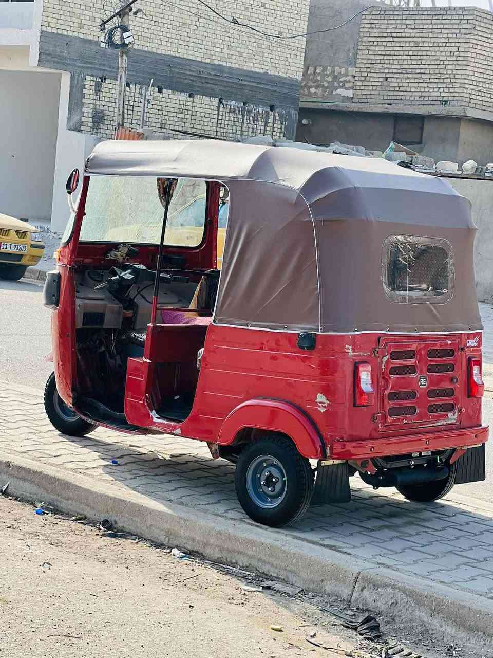 السلام عليكم شباب تكتك البيع موديل ١٨اوراق مو رقم تكتك خير من الله ما عايزه شي بيه بس بارد بل صفحه الشراي خابر وتدلال ***********مكان بغداد جسر ديالى القديم
