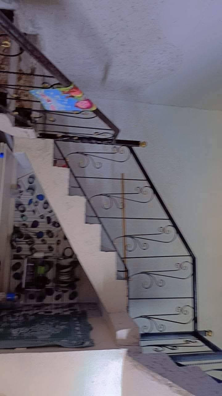 سلام عليكم من رخصت الادمن
للبيع بيت في حيل بساتين يم اسواق سنتر
البيت 120 مربع 2نوم واستقبال وحولي جبير وبيتونه جبيره البيت نضيف ومرتب ومتعوب علي والكراج طب بي ثنين سيارات الاستفسار على الرقم 
***********
