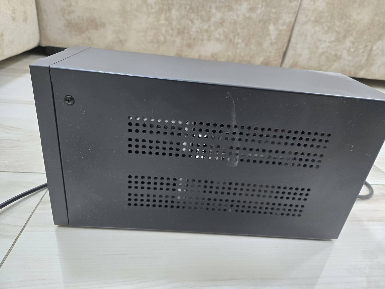 للبيع UPS 
اوفلاين 
2KV 
نظيف كلش 
اداء البطارية ممتاز 
استخدام بسيط بدون تحميل 

السعر ٦٠ الف 
تواصل اتصال او واتساب 
***********
