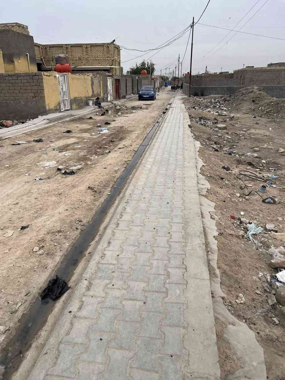 السلام عليكم 
قطعة زراعي الصوب الكبير حي جسوم ٣٦٠متر
مشيد عليهة غرفتين وصالة وستقبال واصل للشبابيك
والباقي فارغة مساحة جبيرة واصلهة كل الخدمات ماي ورصيف مقرنص باقي بس التبليط ان شاءالله سعرهة مناسب ١٥ وبيهة مجال


**إذا كنت صاحب هذا الإعلان وتريد حذفه لأي سبب، رجاءا أرسل رسالة إلى الدعم الفني**