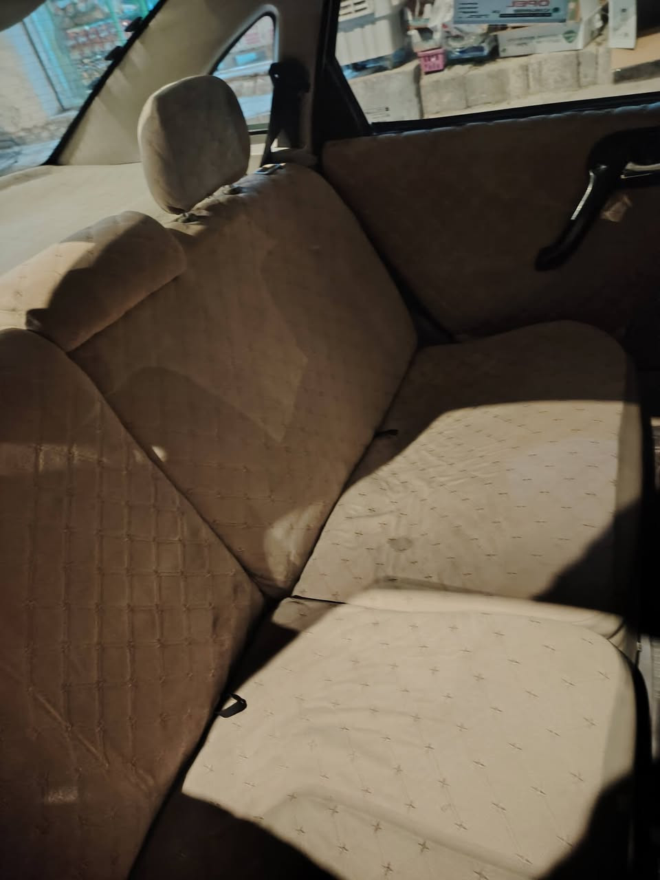 اوبل فكترا موديل 2000

سياره صبغ عام
تبريد بلادي بس بي نقوصات بسيطه 

للبيع او مراوس بسيارة احدث مع الفرق

السعر 40 اخوان والسوك كل شي بي


**إذا كنت صاحب هذا الإعلان وتريد حذفه لأي سبب، رجاءا أرسل رسالة إلى الدعم الفني**