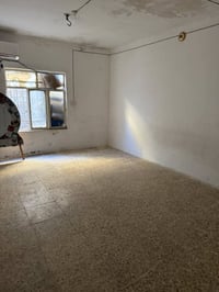 حي الرحمة شارع سوك • ١٠٠م • غرفة وصالة