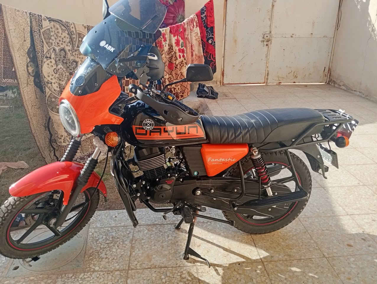 دايون 200 S للبيع
موديل 2025 نضافه 100 ماشيه 5000
رقم وسنويه اربيل لوحات 2
تايارات جوبلس لايت زنون وياها جي بي اس لو تروح للهند هم تشوفها 
تواصل ***********
