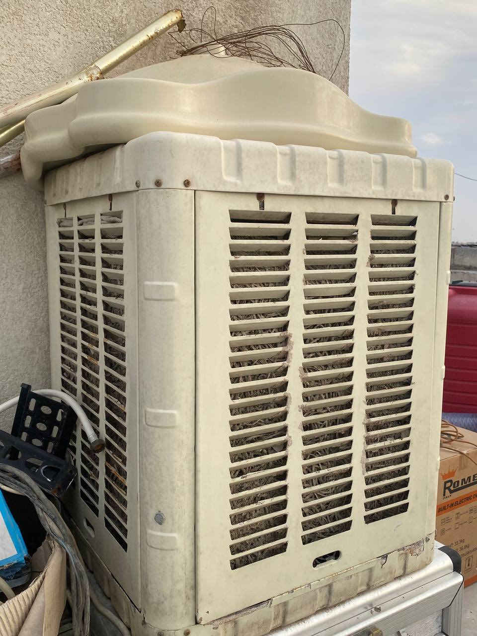 السلام وعليكم صوبه ومبرده للبيع 
كلهم شغالات المبرده ب35 
صوبه كلشي مابيها تشتغل فقط من تريد تشغلها لازم بجلابتين وماعليها شي سعرها 35 
مكاني بصره ابو الخصيب ابو الجوزي 
***********
