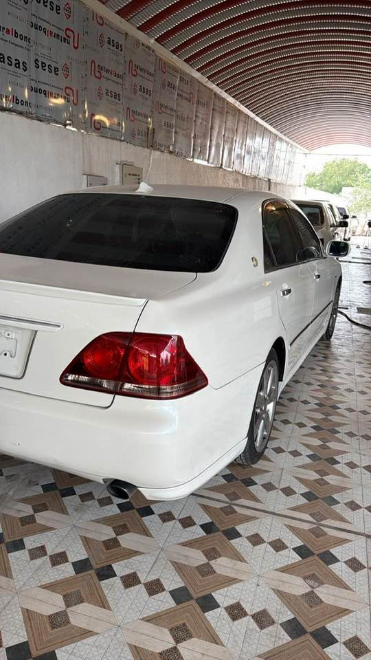 شاهينه 2006 رقم بصرة مزاد تسجيل جديد فتحة 3 دكم بردة خلفية كشنات جلد اسود  مداورة كفاله ***********
