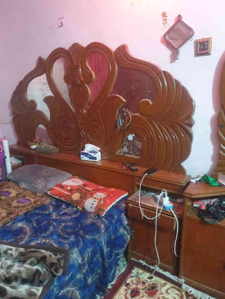 غرفه للبيع ست بوب كامله غير متواجد ع الفيس الأتصال ***********
