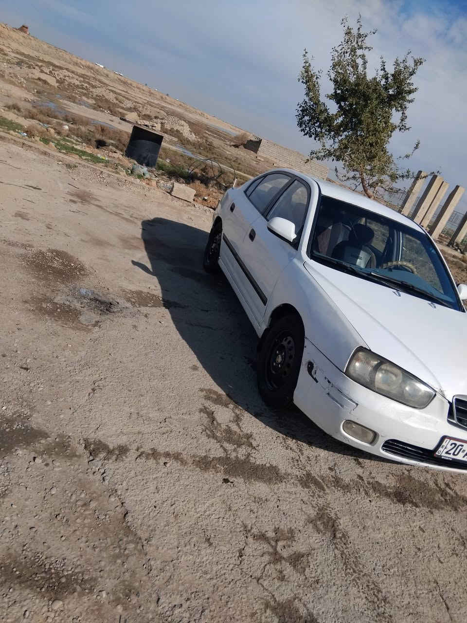 السلام عليكم الانتره موديل 2002 سياره حلوه حيل تخم تاير جديد غرفتها حيل جديده تبريد تدفئة كهربائيات ابلاد محرك كير خير من الله السيارة كفاله من الضربه والخياس والكلبه والكص مكان السيارة ديالى  ***********
