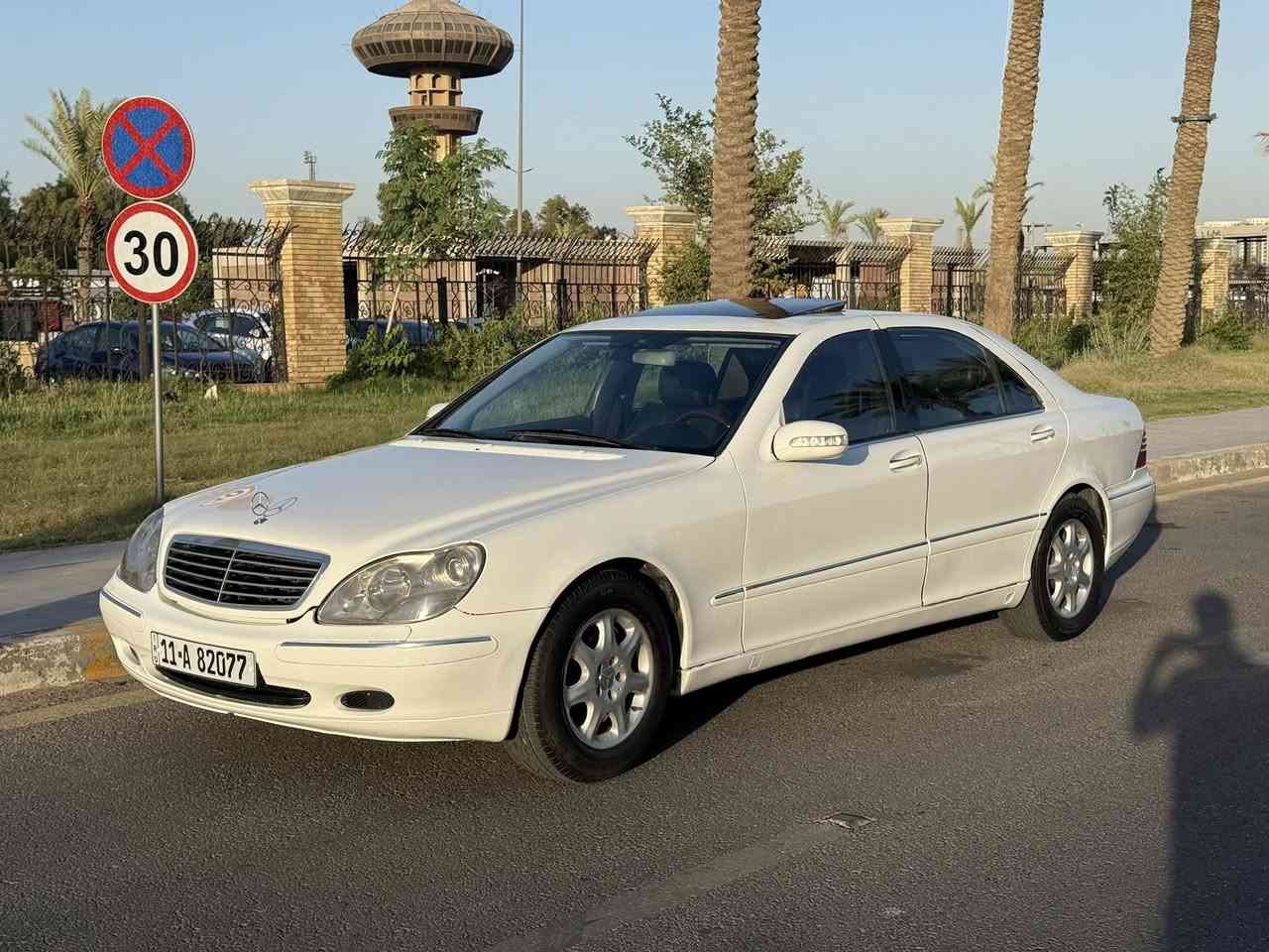 مرسيدس غواصه موديل 99 فئه S320 حجم المحرك V6 ،، رئاسي باب طويل فول مواصفات ،، وارد خليجي صبغ عام للجماليه مكفوله من اي ضربه واني صبغتها على ايدي السياره جانت بيها شخوط ورصعات مال استخدام ،، محرك وكير مبدلات جدد ومكفولات ،، صدر امامي خلفي كامل كلشي بي مبدل جديد
تخم تاير جديد تبريد ثلج ،، غرفتها كامل مبدله جديده ،، السياره معمره بلجديد ومناقصها شي ،، رقم بغداد الدولي وبأسمي ،، المكان بغداد حي الخضراء ،، السعر 98 ورقه
***********

