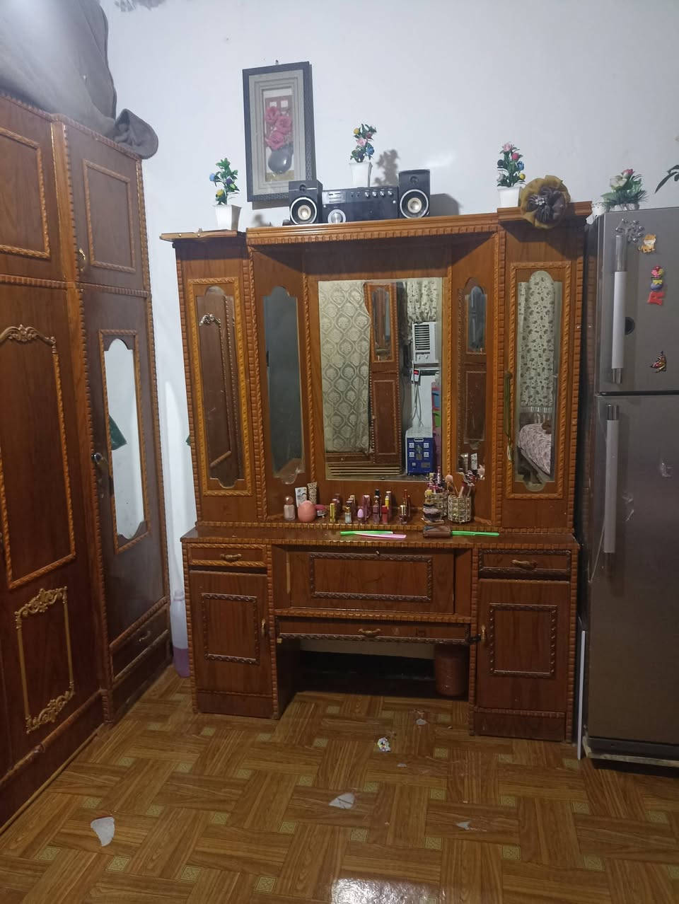سلام عليكم للبيع الغرفه سعرها 400  ديوان 75 
درين شحن بدون بطاريه فتح وشد وثقب حياطين ب10 
الخاص مفتوح 
*********** المكان بعقوبه خرنابات
