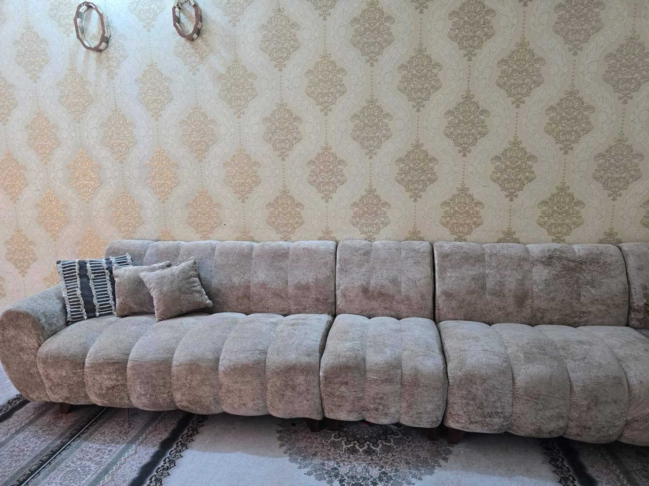 السلام عليكم تخم 10 مقاعد قبل 15 يوم شتريته بعده جديد شتريته ب450 ثكيل تخم أحلى من الصور تجي وتشوفه بعينك إذا مو بجيسه تأخذه بلاش مكاني شارع 80


**إذا كنت صاحب هذا الإعلان وتريد حذفه لأي سبب، رجاءا أرسل رسالة إلى الدعم الفني**