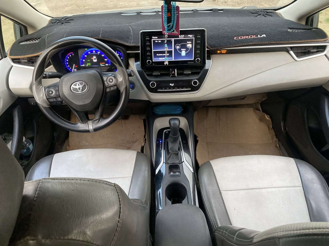 مرحبا كورله 21 بغداد  هايبرد وارد بيه ثلاثه قطع صبغ  بدون دواخل  محرك وكير  جيد صدر امامي وخلفي جيد كامره وشاشه وتبريد جيد وبيه مواصفات  اخرى  السياره بصمه والاستفسار اكثر اتصل ***********
