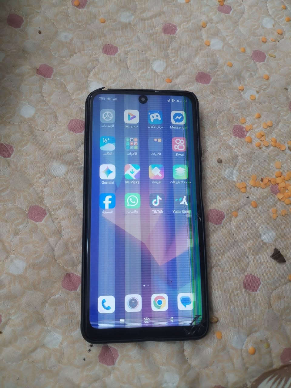سلام عليكم ريدمي نوت10برو للبيع بس عايزة شاشة ***********
