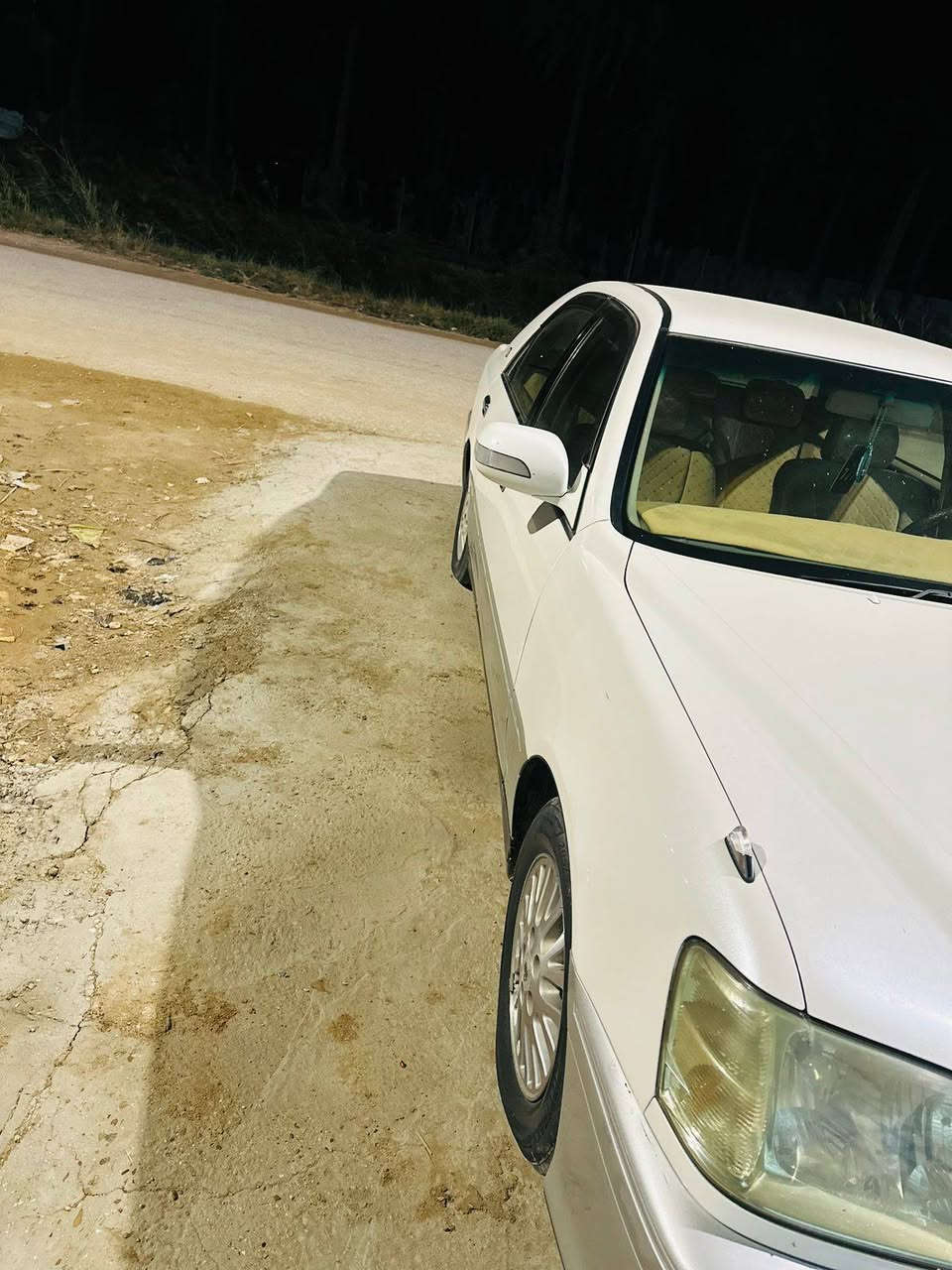 سلام للبيع تيوتا كراون (ملكه) كارتون
موديل 2000
رقم بغداد دولي مميز 
كفاله عامه من كلشي
كرستال
فيفيتي 2500
محورها غاز  غاز 
تحويره نجف فوك وجوه 
دشبول عارف العيساوي 
تحويرت فاضل عيدان
تبريد ثلج
شاشه 
اشاير مري 
شفط مري 
هيتر مري 
 برده خلفيه 
حجر بيئه 
ويل حصيره
السعر 155 وبيها مجال للطيبين 
رقم الهاتف ***********
