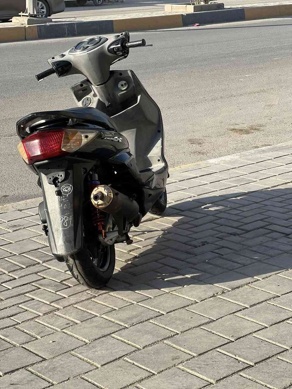 السلام عليكم
للبيع دراجه سكنس فحل مكان الشعب 
رقم ***********
