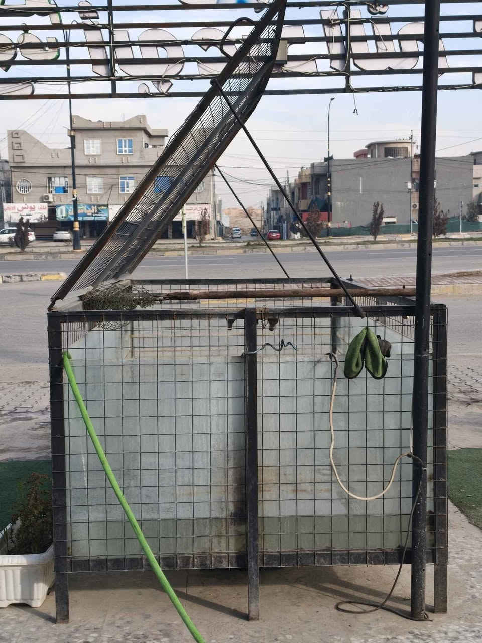 حوض سمج للبيع نظافة فول مستخدم شهرين الطول 300سم والعرض 150 سم والارتفاع 120 سم السعر 750 وقابل للتفاوض للأستفسار الاتصال على الارقام التالية: ***********
*********** موصل, نينوى
