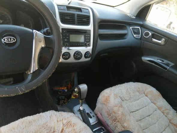 سلام عليكم كيه سبورتج موديل 2009 لون ابيض 
مكفوله من صبغ وضربه وبارد 

رقم انبار الماني تحويل مباشر 

فول مواصفات 4دسك حساسات في الدعاميه الخلفيه 

كير محرك كفاله تبريد تدفئه شغالات

السعر١٣٠وبيهه مجال  

مكان سياره الانبار هيت الاستفسار اتصال 

*********** اتصل عل رقم غير متواجد علفيس
