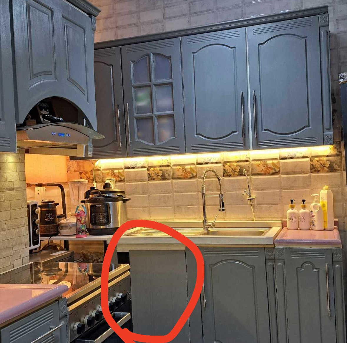 السلام عليكم 
للبيع مطبخ بدون سنك لوجود ضرر


**إذا كنت صاحب هذا الإعلان وتريد حذفه لأي سبب، رجاءا أرسل رسالة إلى الدعم الفني**