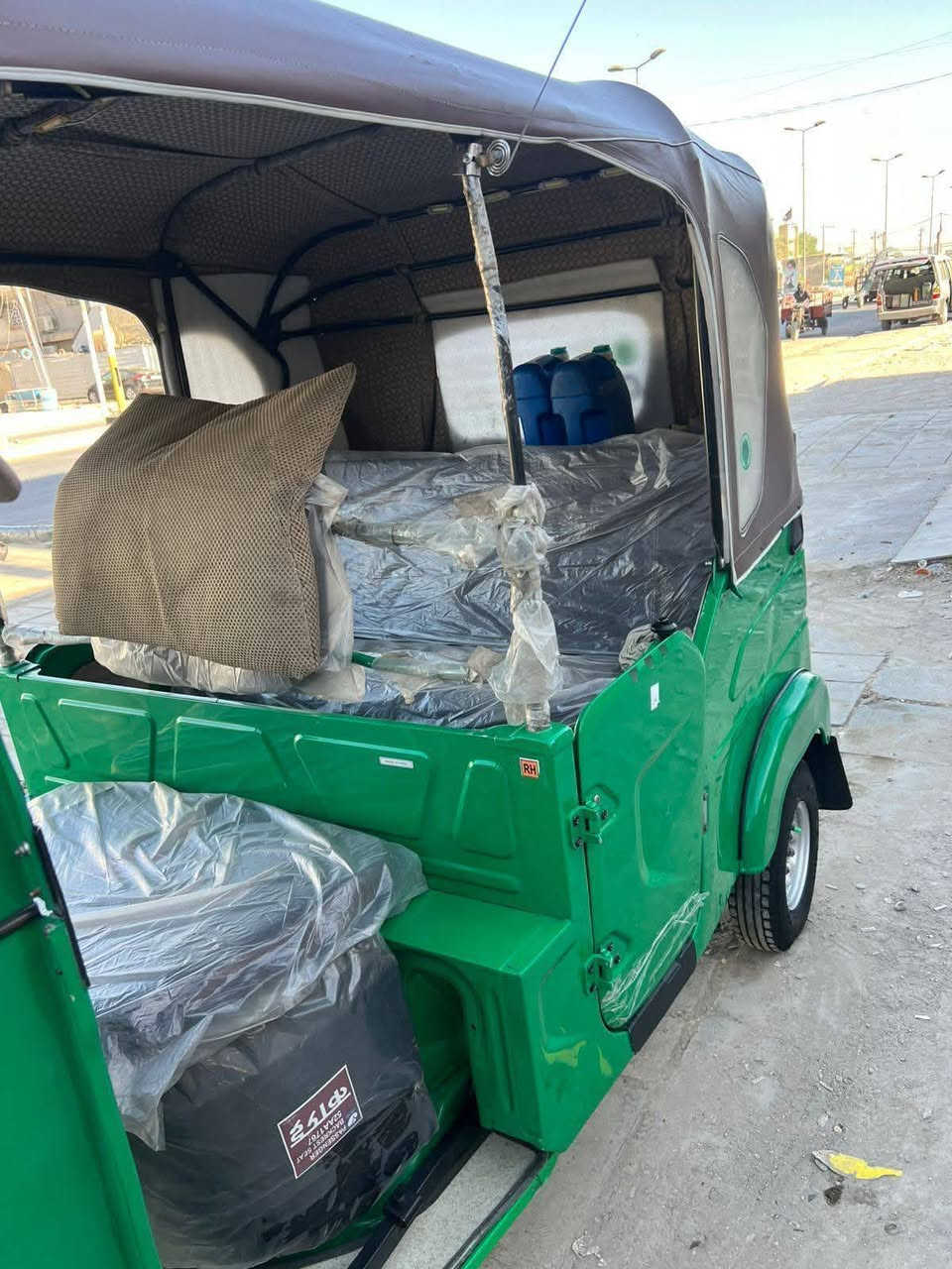 سلام عليكم تكتك كفاله عامه  مضلع للبيع موديل 23رقم نكليزي مداور ثاني يوم المكان بل قاسم6750قغل قفل بدون عمله  بيع مستعجل عدي مريض ***********اشراي يتصل عرقم
