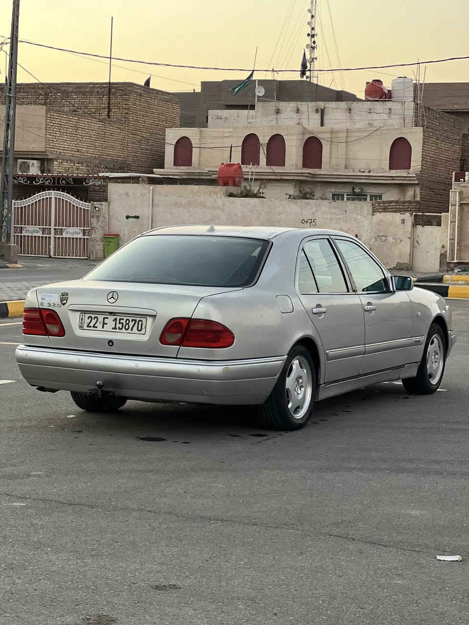 سلام عليكم
مارسدس ام عيون موديل 98
السعر 105
الاستفسار ***********
