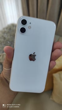 11 نورمل 128 فقط بطاريه 66 سعر 190 بي مجال حك جيه  تواصل 07763336618