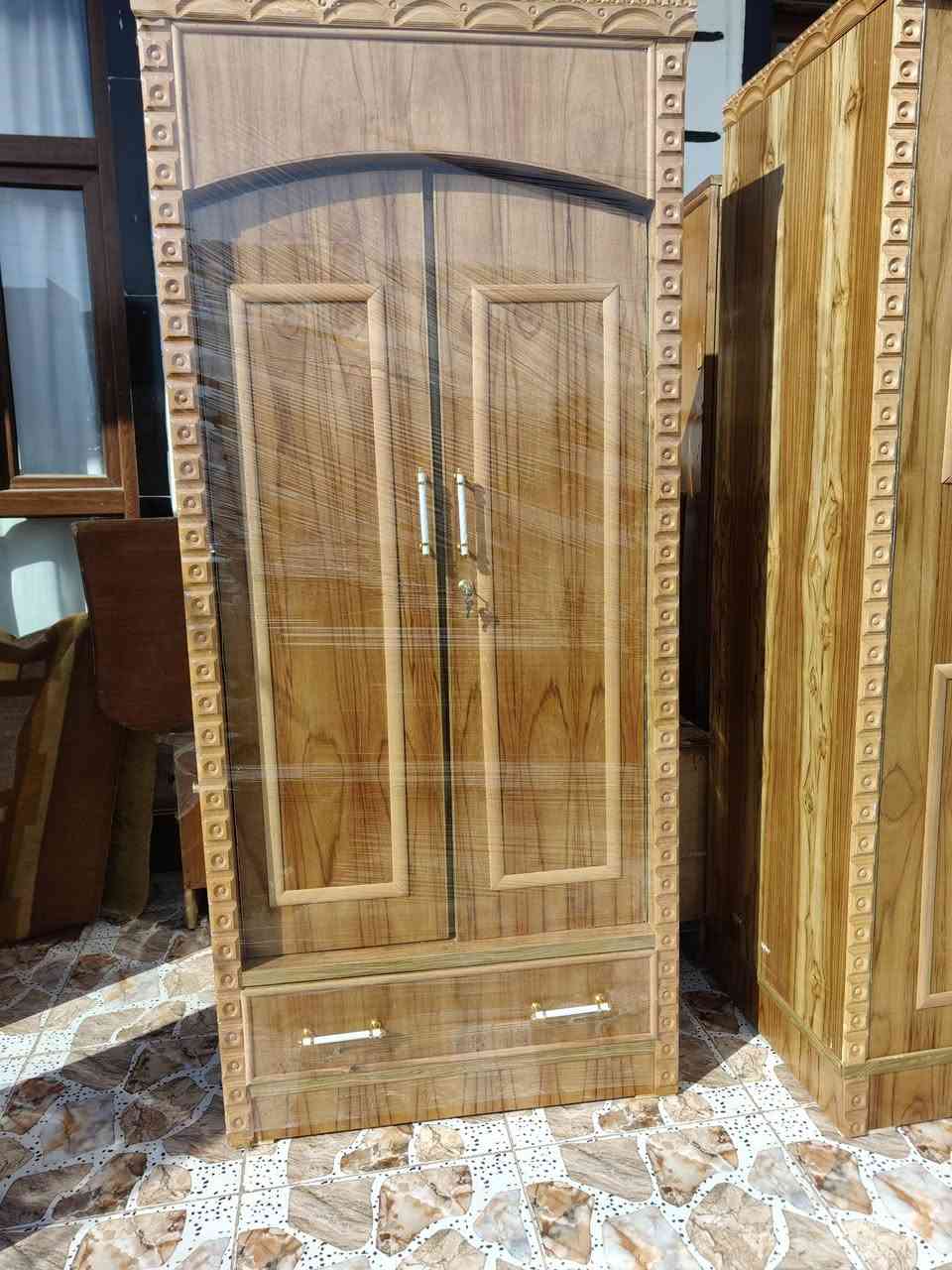 السلام عليكم ورحمة الله وبركاته غرفة اخشاب للبيع السعر1500000 الشراي يتصل***********جديده وين البريد ايعرس
