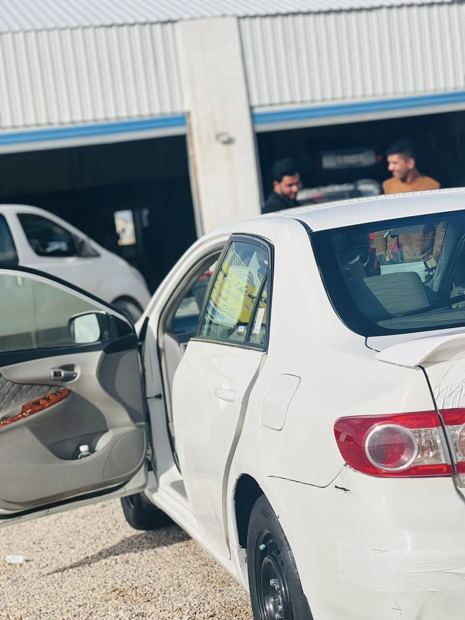 سلام عليكم مرخصة الادمن المحترم كورلا وارد امريكي موديل ٢٠١١
بيها اربع قطع صبغ اني ابيع حزام سياره بدون داخل شاصي لغد مكفول 
كير مكينه مكفول 
تبريد تدفئه مكفول 
صدر مكفول 
تخم تاير 
داخل سياره جديد 
ماشيه ١٥٠ سياره شرط الفحص
عنوان سياره فلوجه 
السعر96
هذا رقمي ***********
