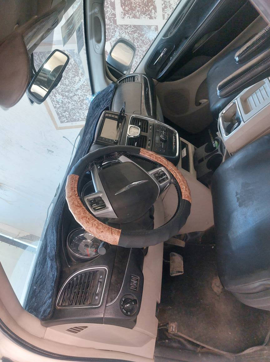 كرايزر ٧ راكب ٢٠١٢ فول مواصفات رقم أربيل كلين شرطة التحويل السعر ١٤٠ مكان السيارة كركوك ناحية تازة للإستفسار ***********
