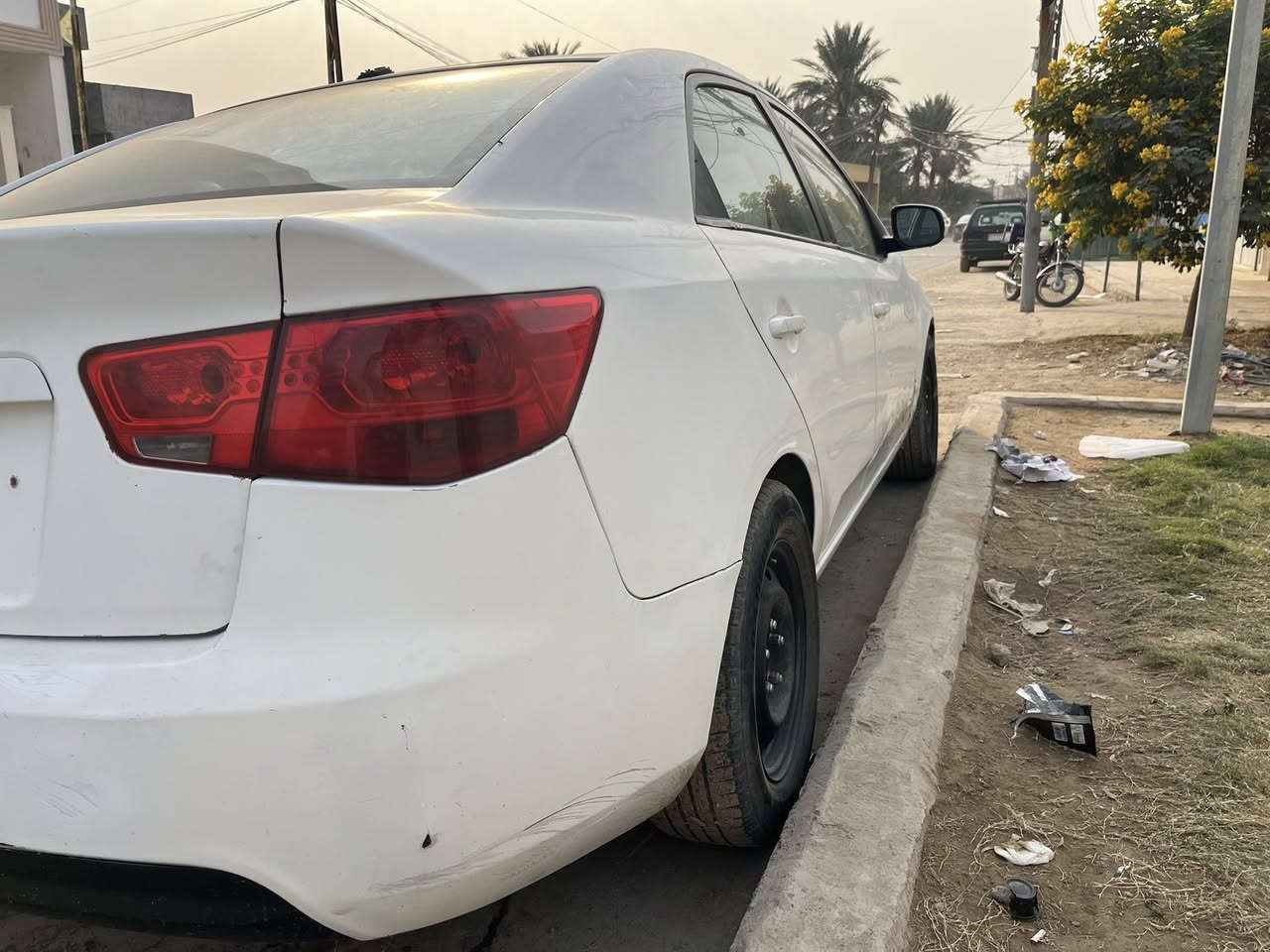 سلام عليكم
كيا فورتي 2010 للبيع

السونار مرفق بل صور

السيارة كير ومحرك كفالة

تخم تاير جديد.

تحكم ستيرن

(بيها اقل الحزام ابيع حزام)

محرك 2400 (دوش المرغوب )

منضومه غاز

السياره بسمي سنويه جديده هزه كامله

تحويل ثاني يوم

مكاني ديالى بعقوبة

السعر 90 وبي مجال 

***********
