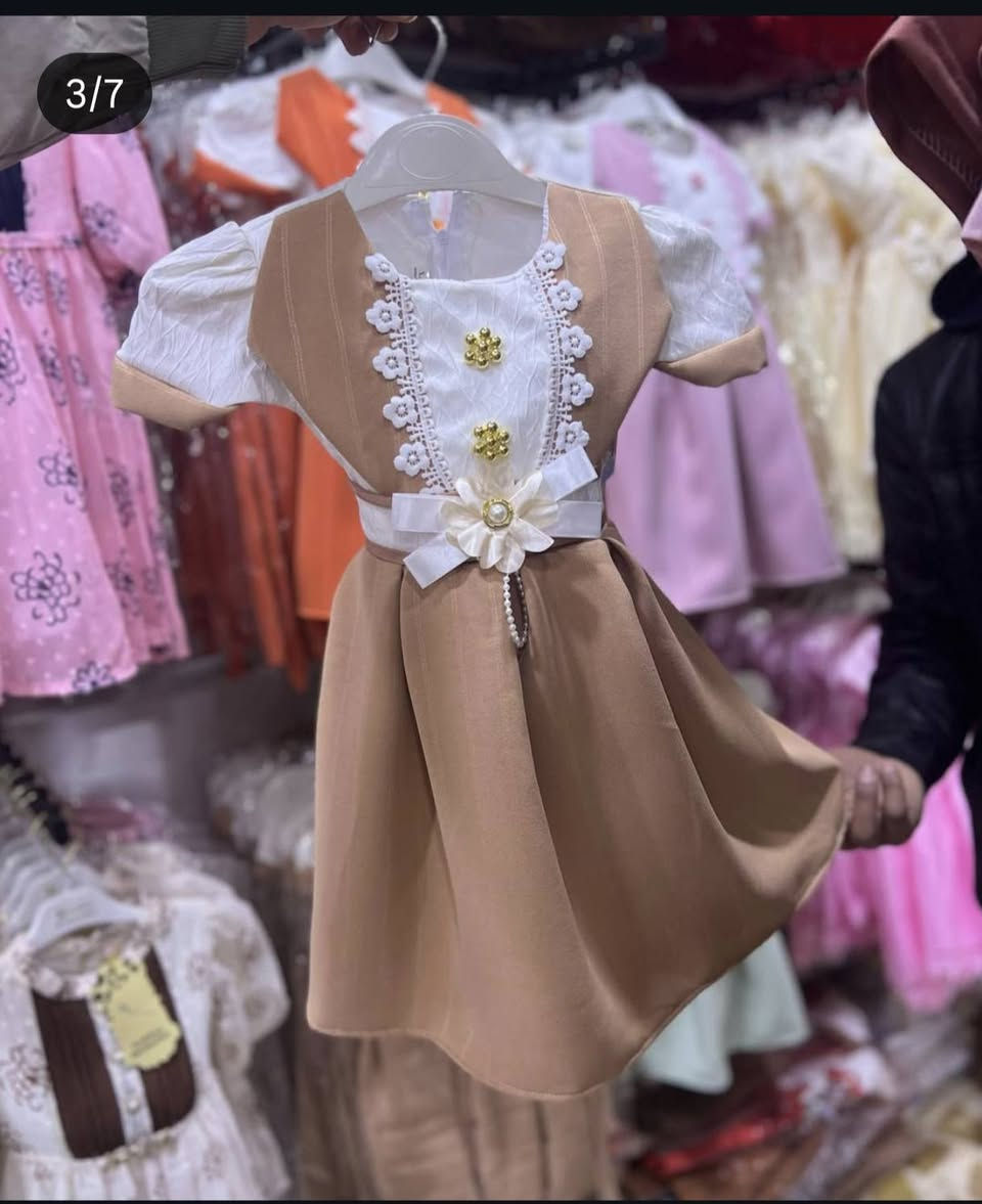 # كل ماهو جديد تجدونه في البيت الصغير 
يا اهلاًَ وسهلاًَ
بمتابعين صفحة (البيت الصغير) 😍❤️.. يتوفر ب 4الوان الماروني والجوزي والفستقي والبيجي
زورونا وستجدون كل ماهو  جديد، 🎁💯
عند (البيت الصغير)🎗️
#المسيب_السوق المسقف _نهاية شارع زين العابدين _مجاور سيد هاشم العطار..

ادعمونا  لتقديم الأفضل لكم والاستمرار بخدمتكم❤️ اهلا وسهلا بكم🥰❤️
***********
